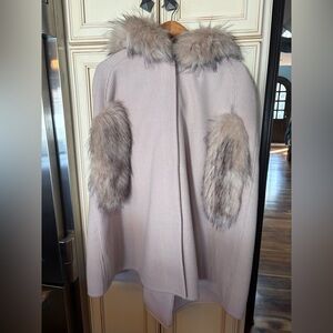 Pia Rossini Elegant Ivory / Cream  Cape with Faux Fur Trim